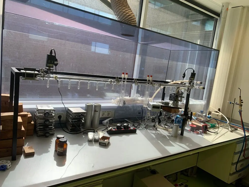 Fig. 2. Experimental setup for the manual sample preparation procedure in the isotope laboratory Fig. 2. Experimental setup for the manual sample preparation procedure in the isotope laboratory